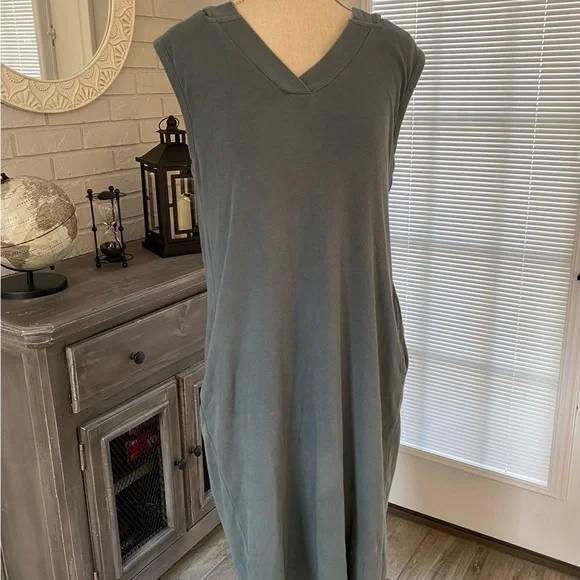 Pact Airplane Tank Dress Hooded Sage Green Pockets Organic Cotton Athleisure - Picture 2 of 14